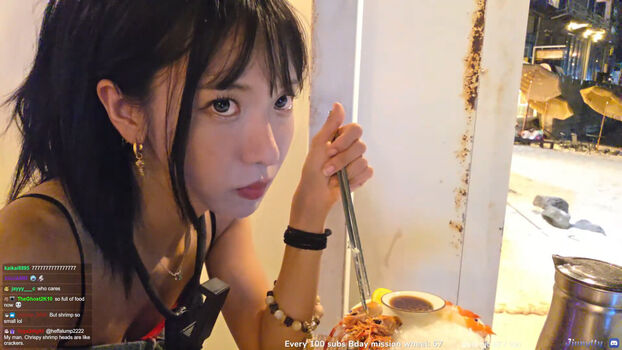 Jinnytty page leaked private photo uncensored HD quality