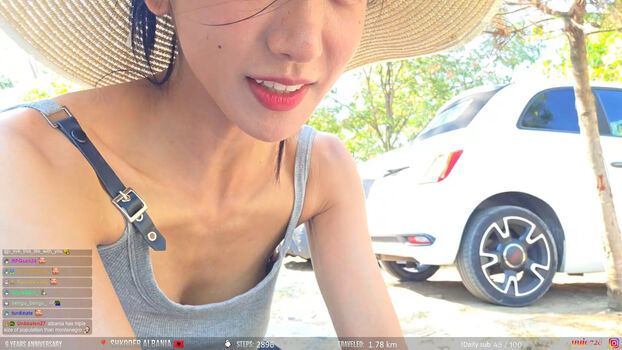 Jinnytty page leaked private photo uncensored HD quality