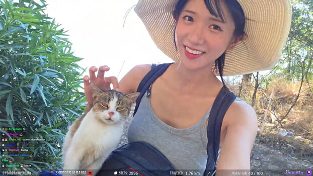 Jinnytty page leaked private photo uncensored HD quality