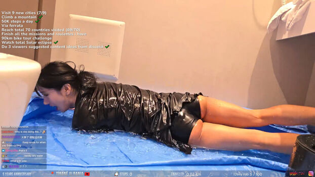 Jinnytty page leaked private photo uncensored HD quality