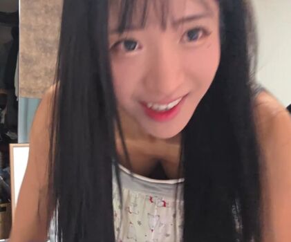 Jinnytty leaked private photo uncensored HD quality
