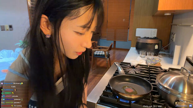 Jinnytty leaked private photo uncensored HD quality