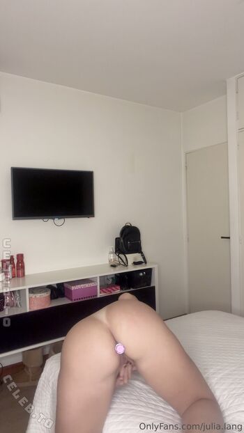 Julia lang leaked private photo uncensored HD quality