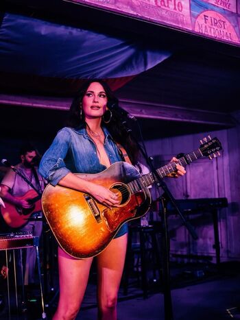 Kacey musgraves leaked private photo uncensored HD quality