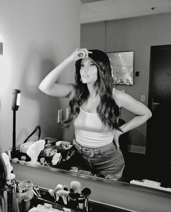 Kacey musgraves leaked private photo uncensored HD quality