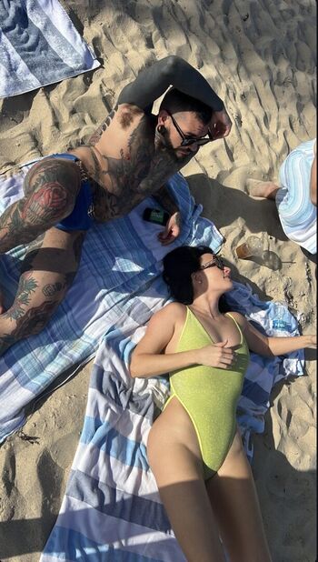 Kacey musgraves leaked private photo uncensored HD quality