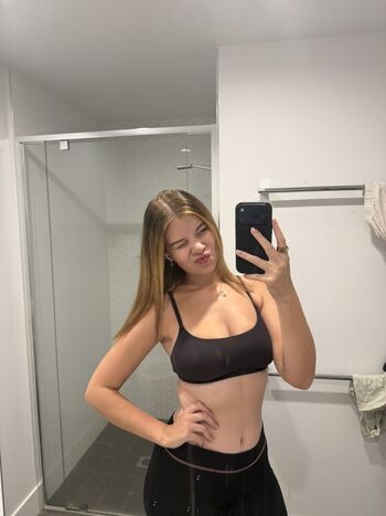 Kailaisnotfamous leaked private photo uncensored HD quality