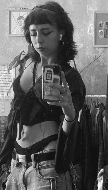 Karamelisiertt leaked private photo uncensored HD quality