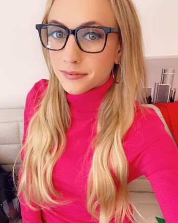 Kat timpf page leaked private photo uncensored HD quality