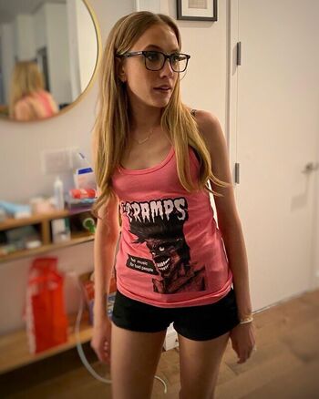 Kat timpf page leaked private photo uncensored HD quality
