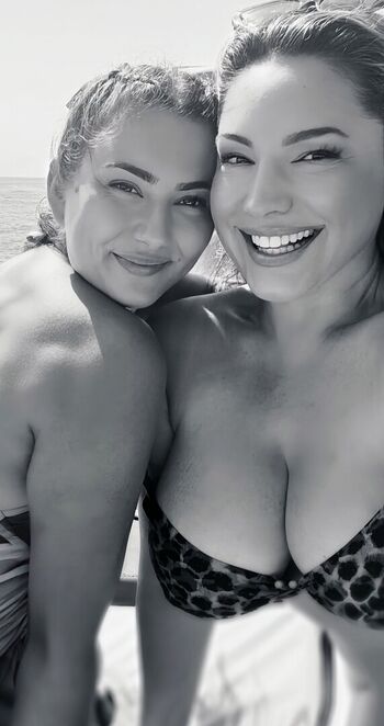 Kelly brook page leaked private photo uncensored HD quality