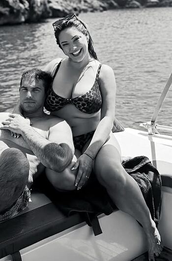 Kelly brook page leaked private photo uncensored HD quality