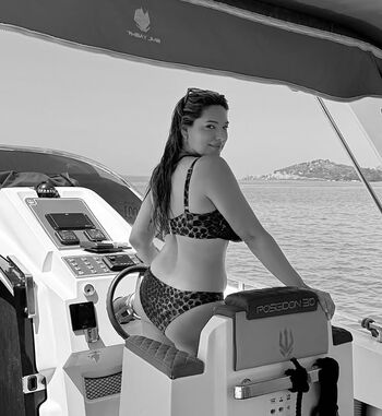 Kelly brook page leaked private photo uncensored HD quality