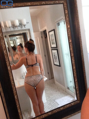 Kelly brook page leaked private photo uncensored HD quality