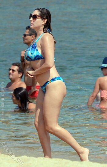 Kelly brook page leaked private photo uncensored HD quality