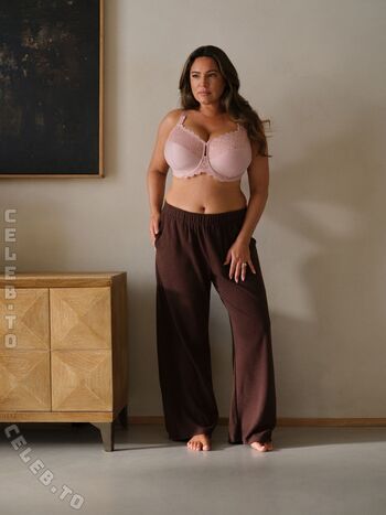Kelly brook page leaked private photo uncensored HD quality