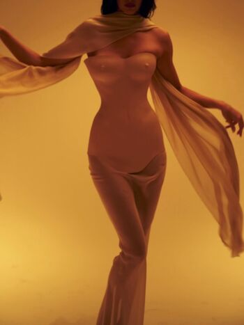 Kendall jenner  page leaked private photo uncensored HD quality