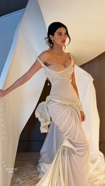 Kendall jenner  page leaked private photo uncensored HD quality