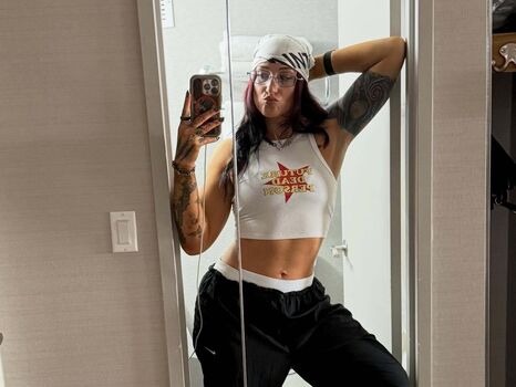 Kris statlander page leaked private photo uncensored HD quality