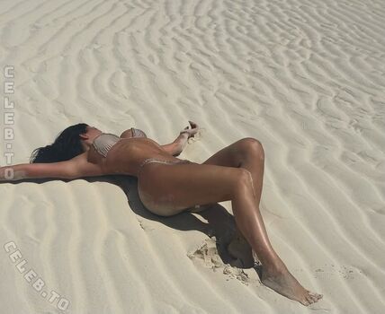 Kylie jenner  page leaked private photo uncensored HD quality