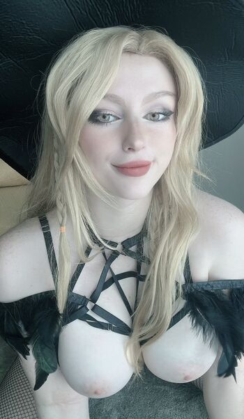 Lady melamori  page leaked private photo uncensored HD quality