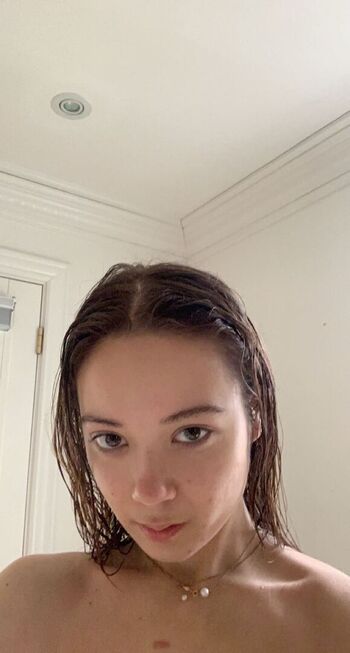 Laufey lin page leaked private photo uncensored HD quality