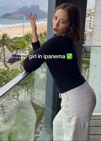 Laufey lin leaked private photo uncensored HD quality