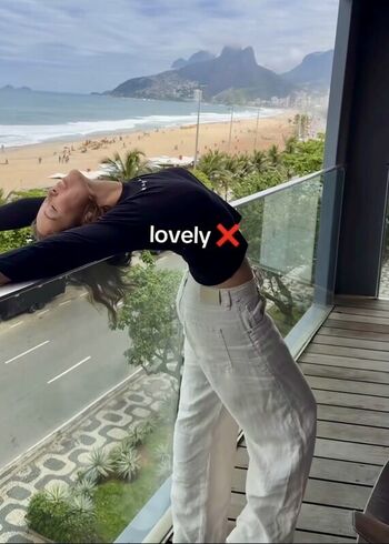 Laufey lin leaked private photo uncensored HD quality