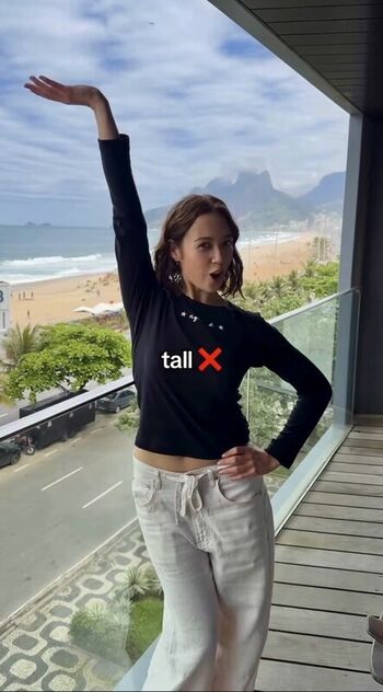 Laufey lin leaked private photo uncensored HD quality