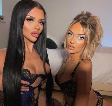 Laurawaifuu leaked private photo uncensored HD quality