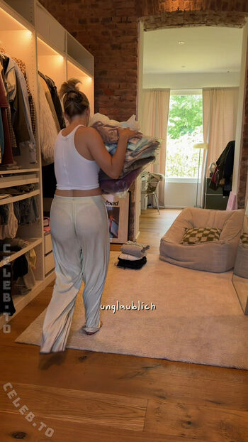 Lea breuer page leaked private photo uncensored HD quality
