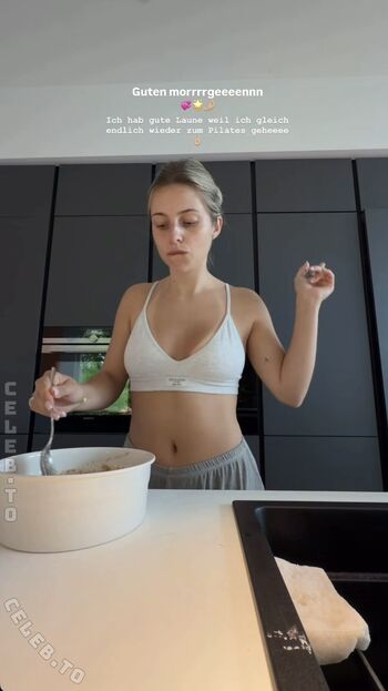 Lea breuer page leaked private photo uncensored HD quality