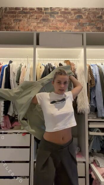Lea breuer page leaked private photo uncensored HD quality