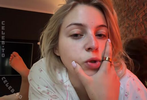 Lea breuer page leaked private photo uncensored HD quality