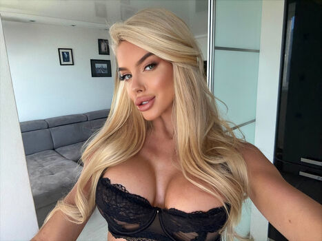 Liana blondy leaked private photo uncensored HD quality