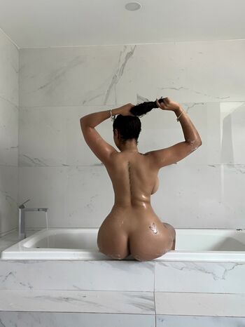 Lightskin  page leaked private photo uncensored HD quality