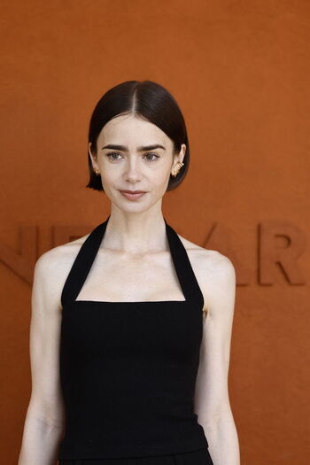 Lily collins page leaked private photo uncensored HD quality