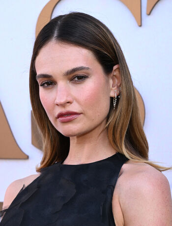 Lily james page leaked private photo uncensored HD quality