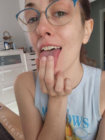 Lindsey love leaked private photo uncensored HD quality