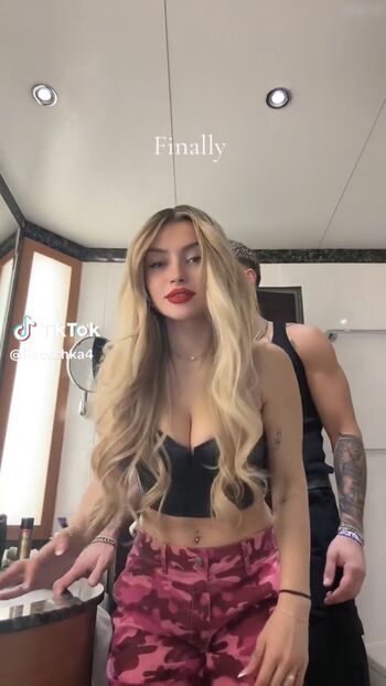 Linuschka leaked private photo uncensored HD quality