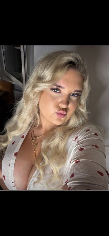 Lissys vibe leaked private photo uncensored HD quality