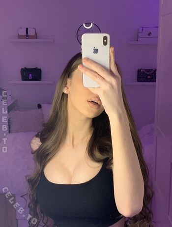 Lizezki leaked private photo uncensored HD quality