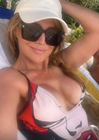 Lizzie cundy leaked private photo uncensored HD quality