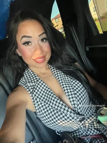Lizzywurst page leaked private photo uncensored HD quality