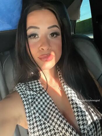 Lizzywurst page leaked private photo uncensored HD quality