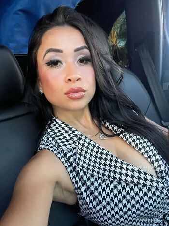 Lizzywurst page leaked private photo uncensored HD quality