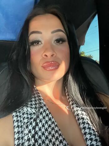 Lizzywurst page leaked private photo uncensored HD quality