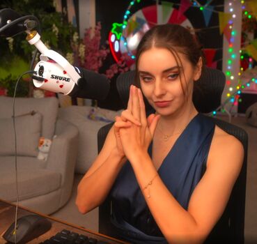Loserfruit  page leaked private photo uncensored HD quality