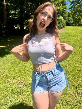 Lucie swartvagher page leaked private photo uncensored HD quality