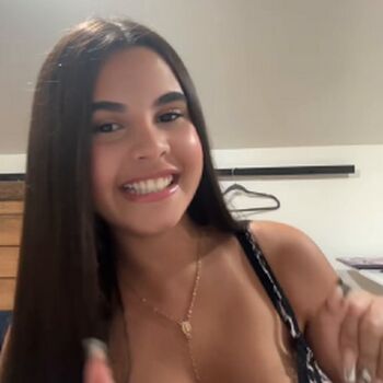 Lunaosantos leaked private photo uncensored HD quality